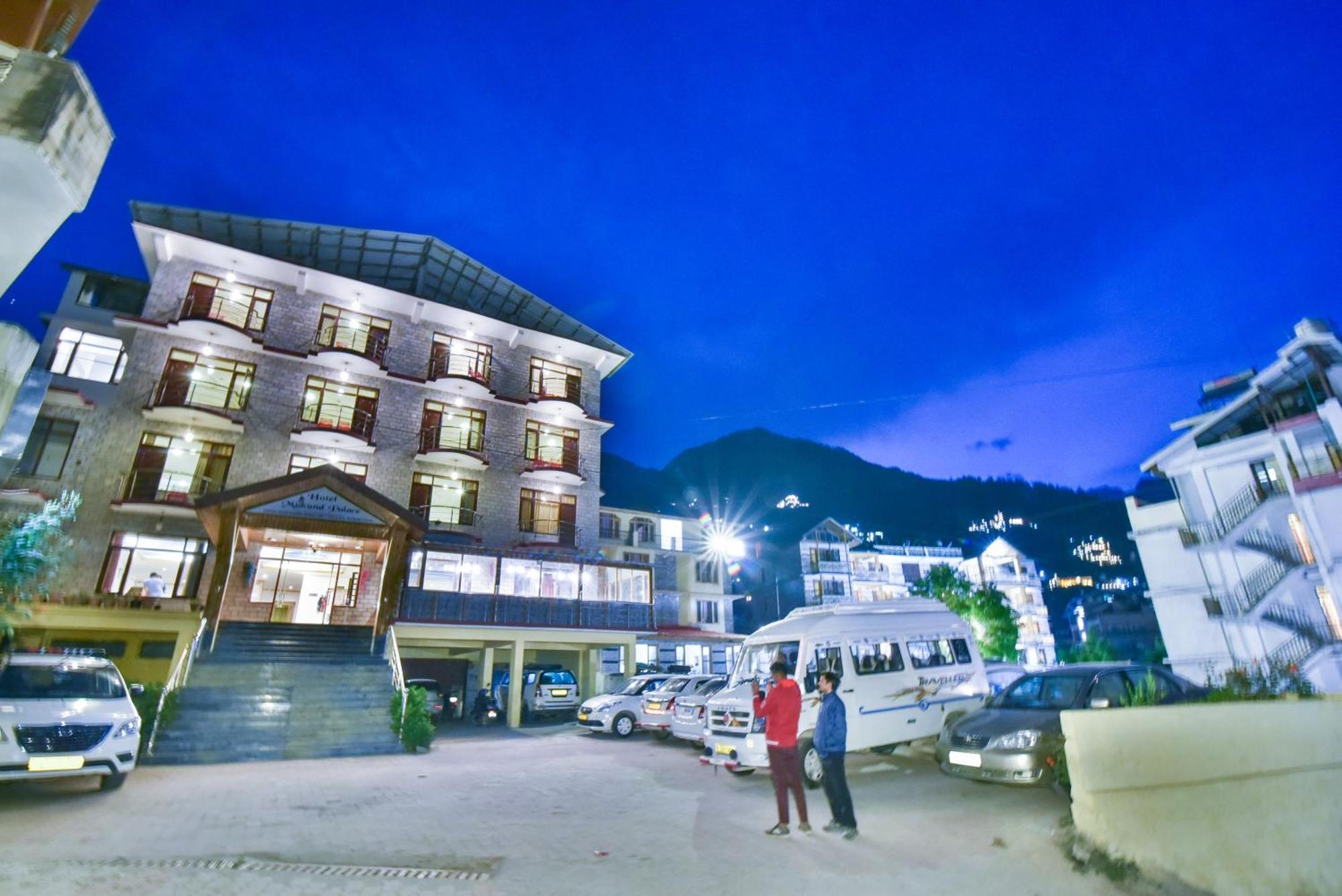 Hotel Mukund Palace - Manali (Himachal Pradesh) — Photos 2
